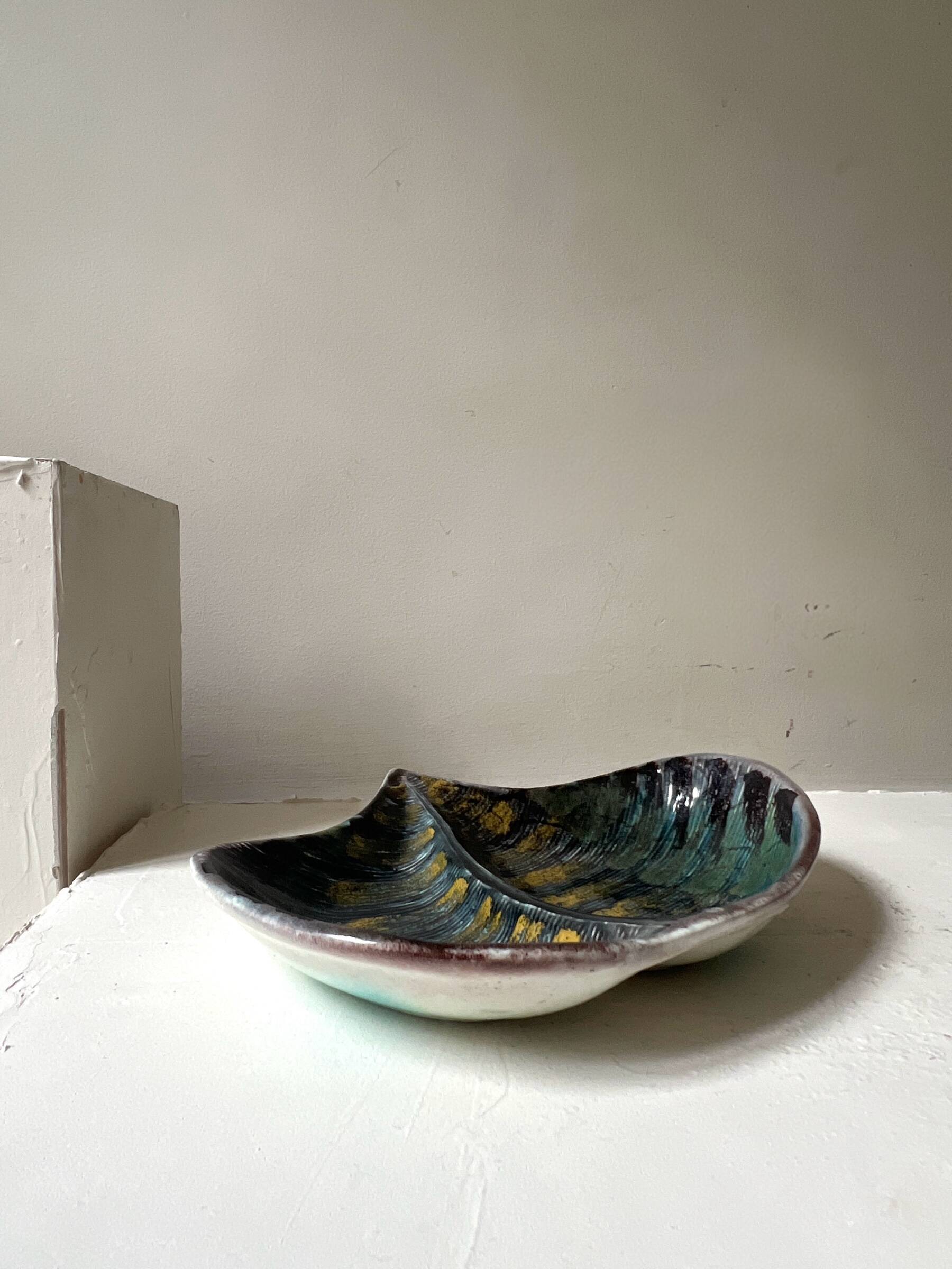 Enamelled ceramic pocket bowl – Vallauris / 1950s-70s