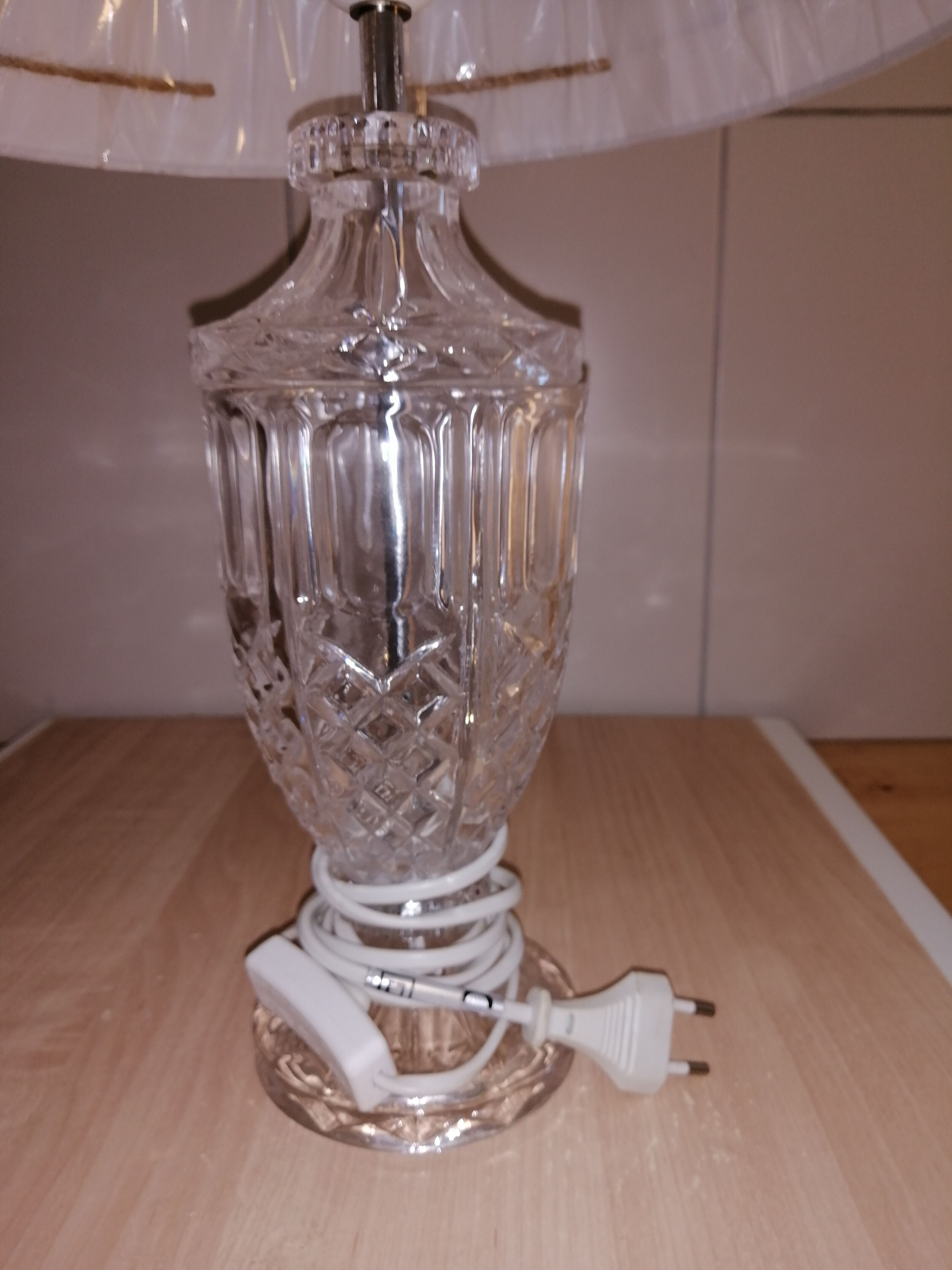 Transparent and white lamp
