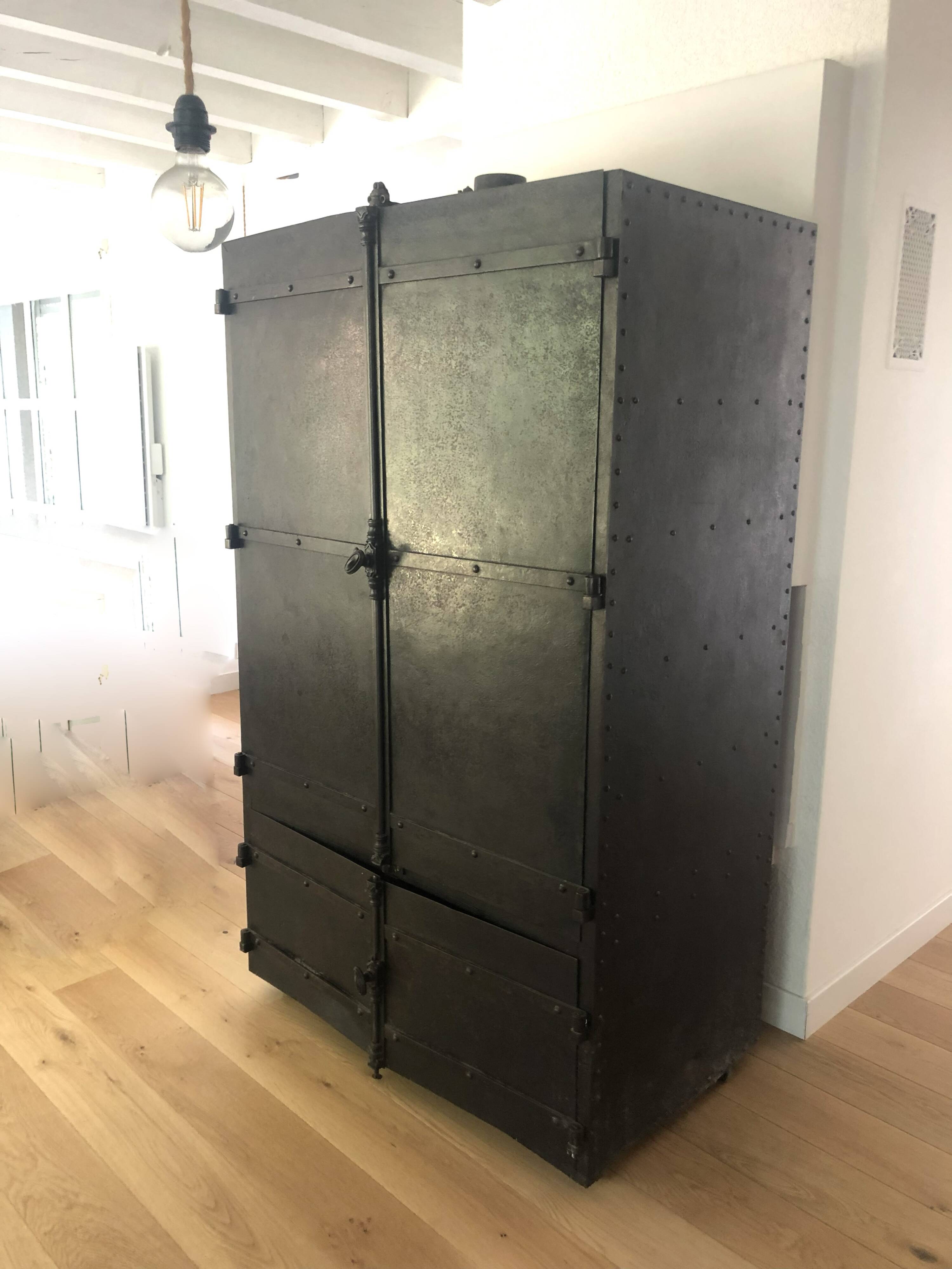 Iron cabinet