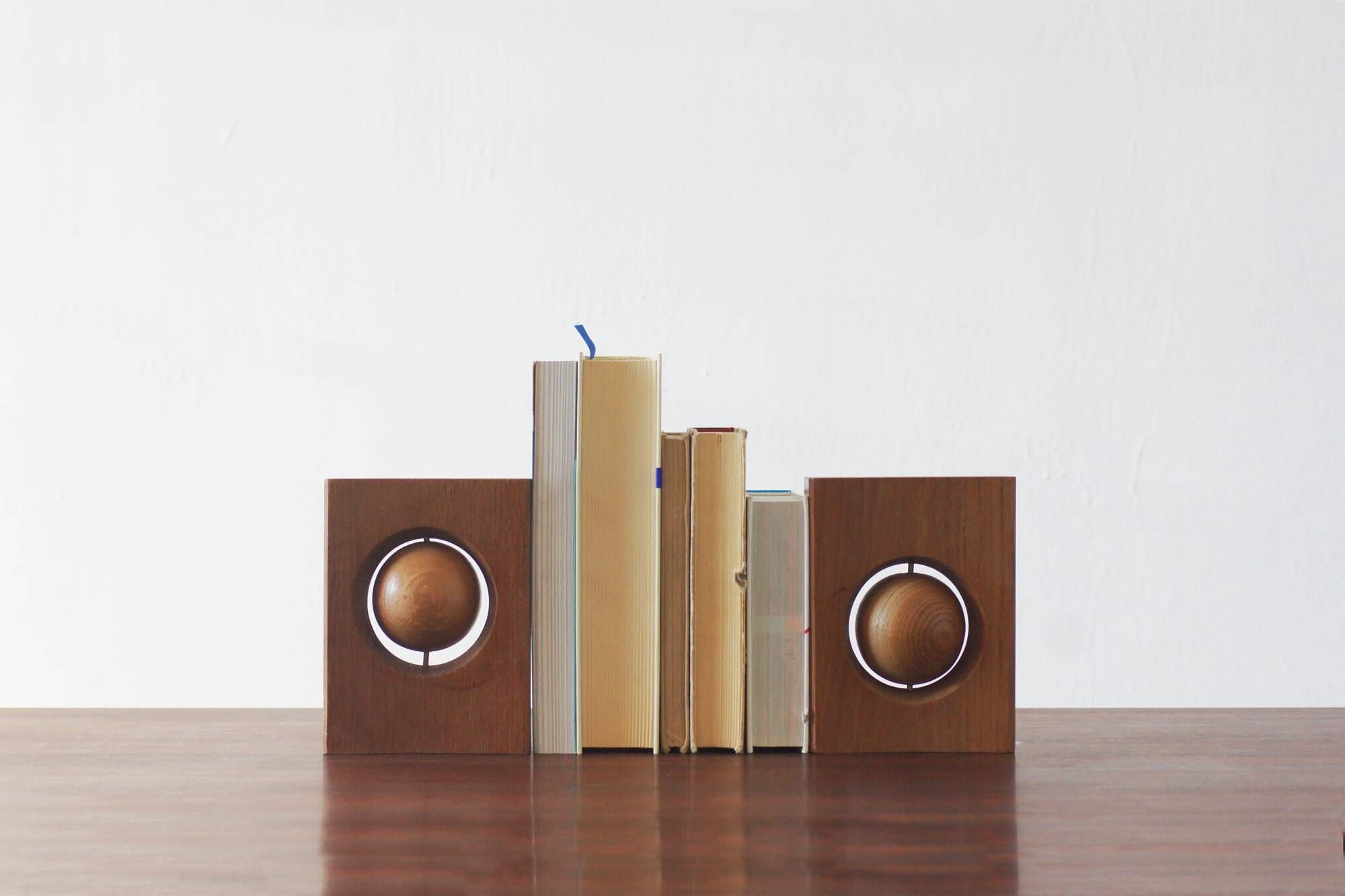 Étagères en bois de style mid-century moderne, années 1960, ensemble de 2