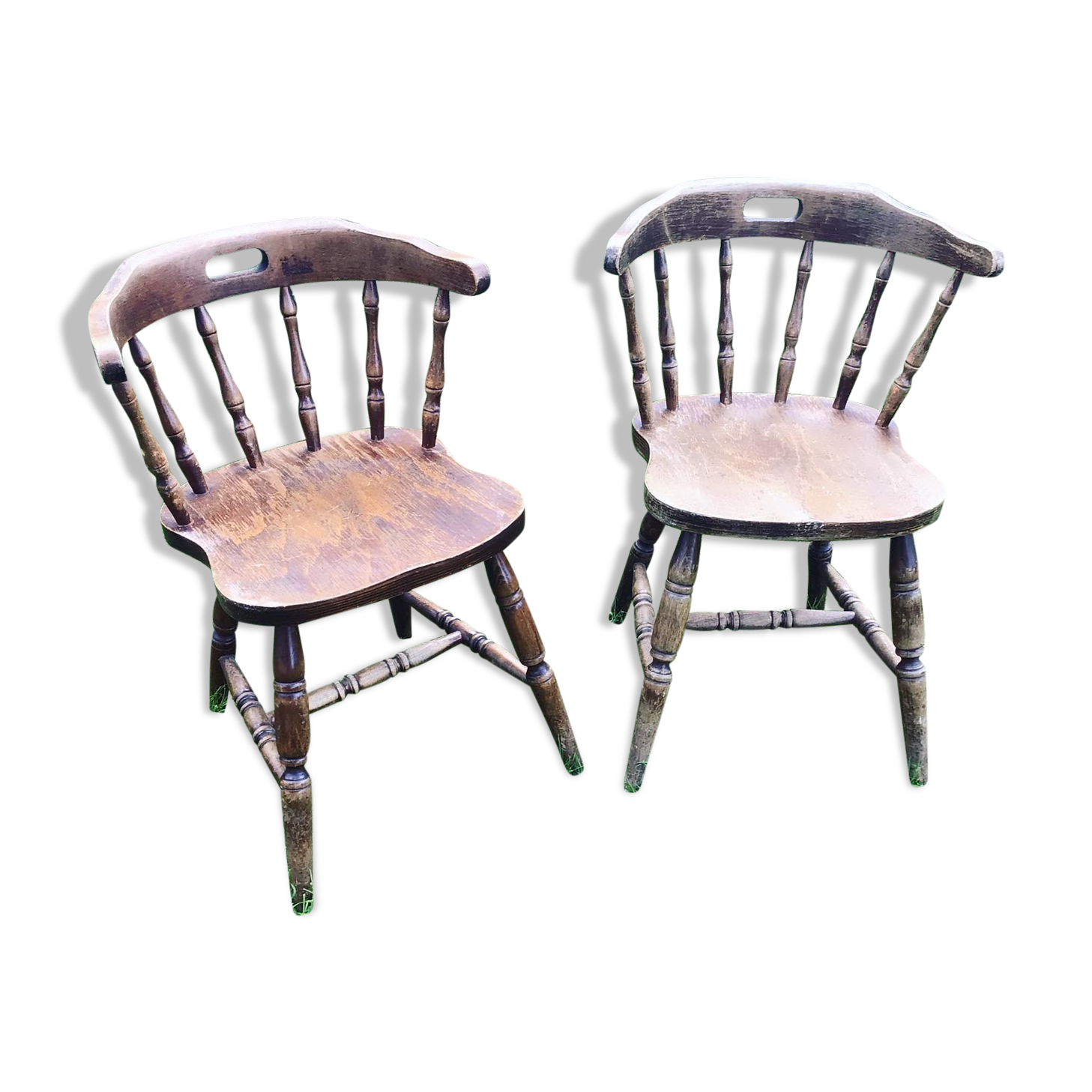 Lot of two CTC-stamped saloon chairs