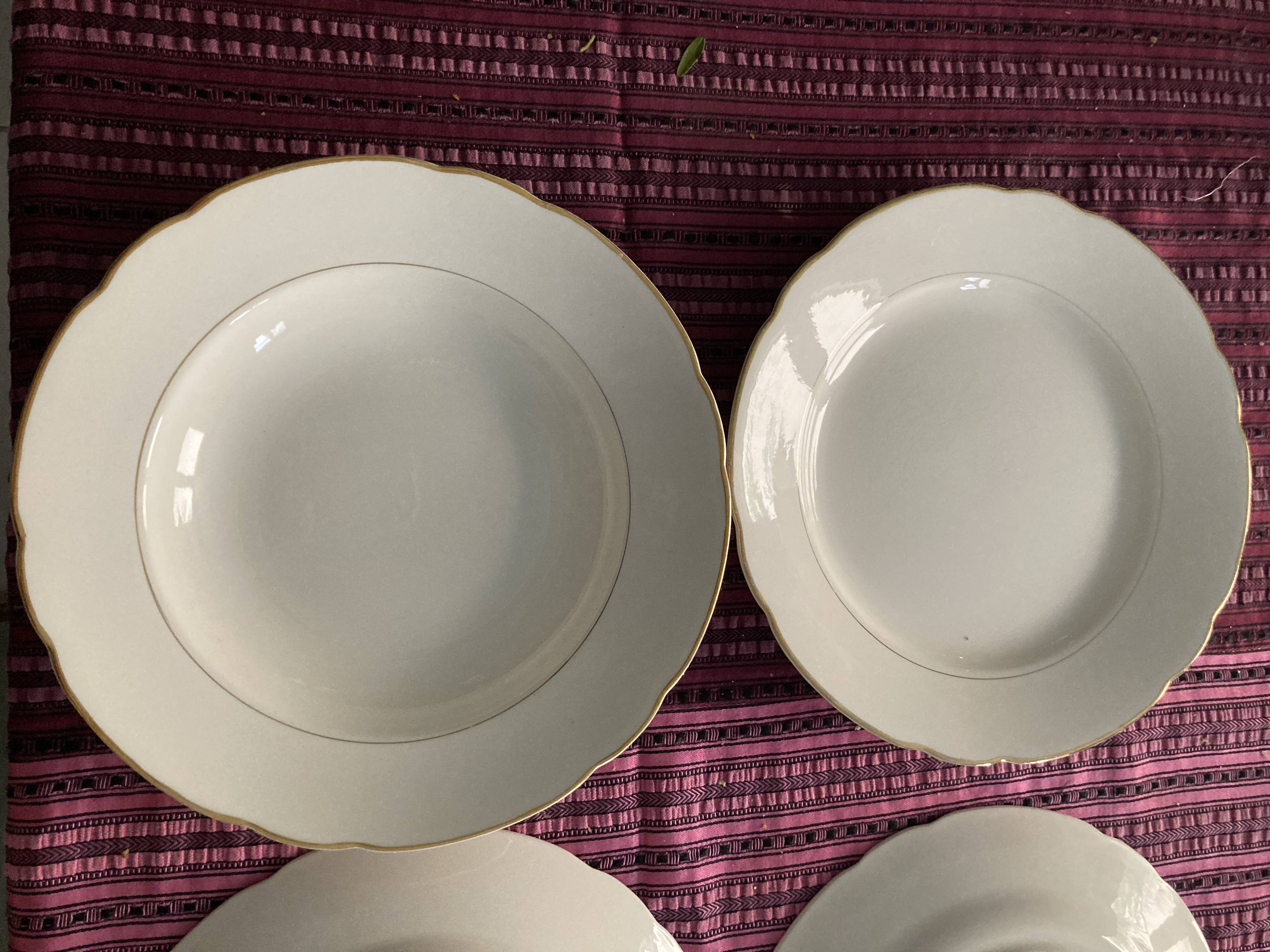 Flat and deep plates (set) cream white with gold rim Villeroy & Boch