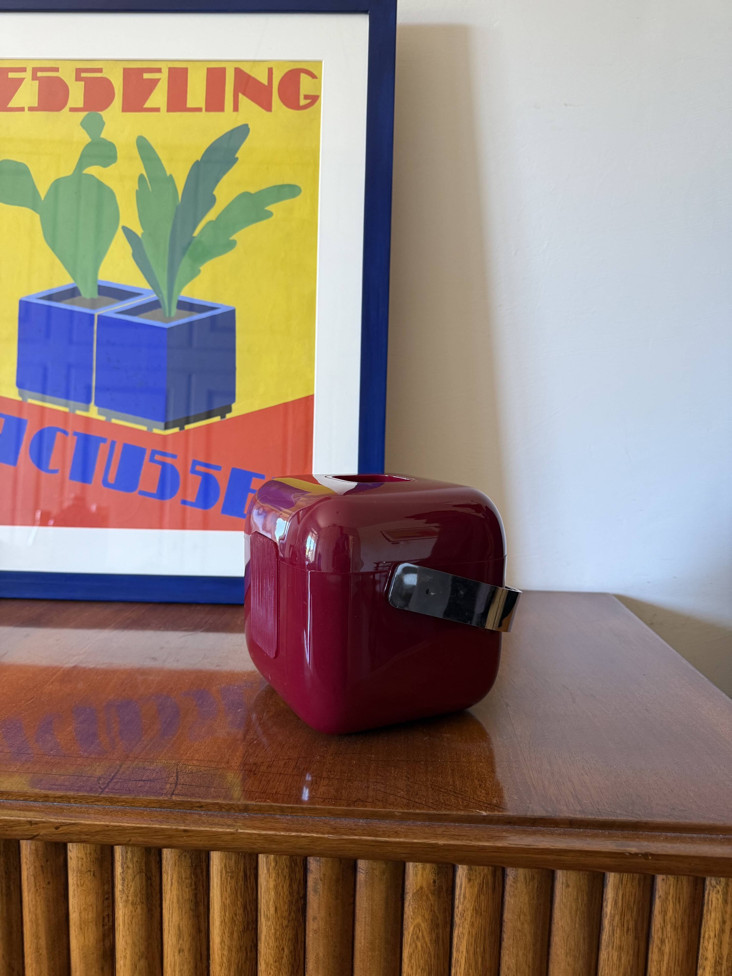 Space age red Ice Bucket, Guzzini Italy, ca. 1970s