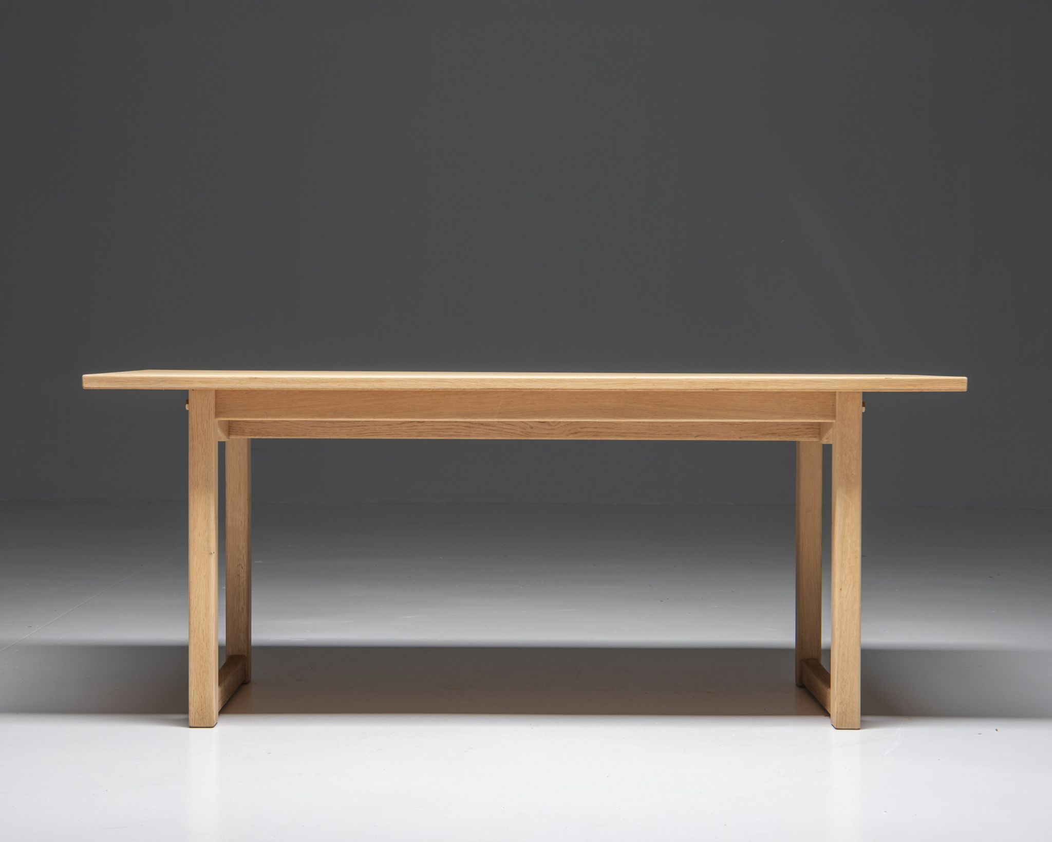 Table basse en chêne, Carl Malmsten, années 1960, Suède