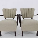 1930s Pair of Jindrich Halabala Art Deco H-237 Armchairs in Bouclé, Restored