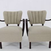 1930s Pair of Jindrich Halabala Art Deco H-237 Armchairs in Bouclé, Restored