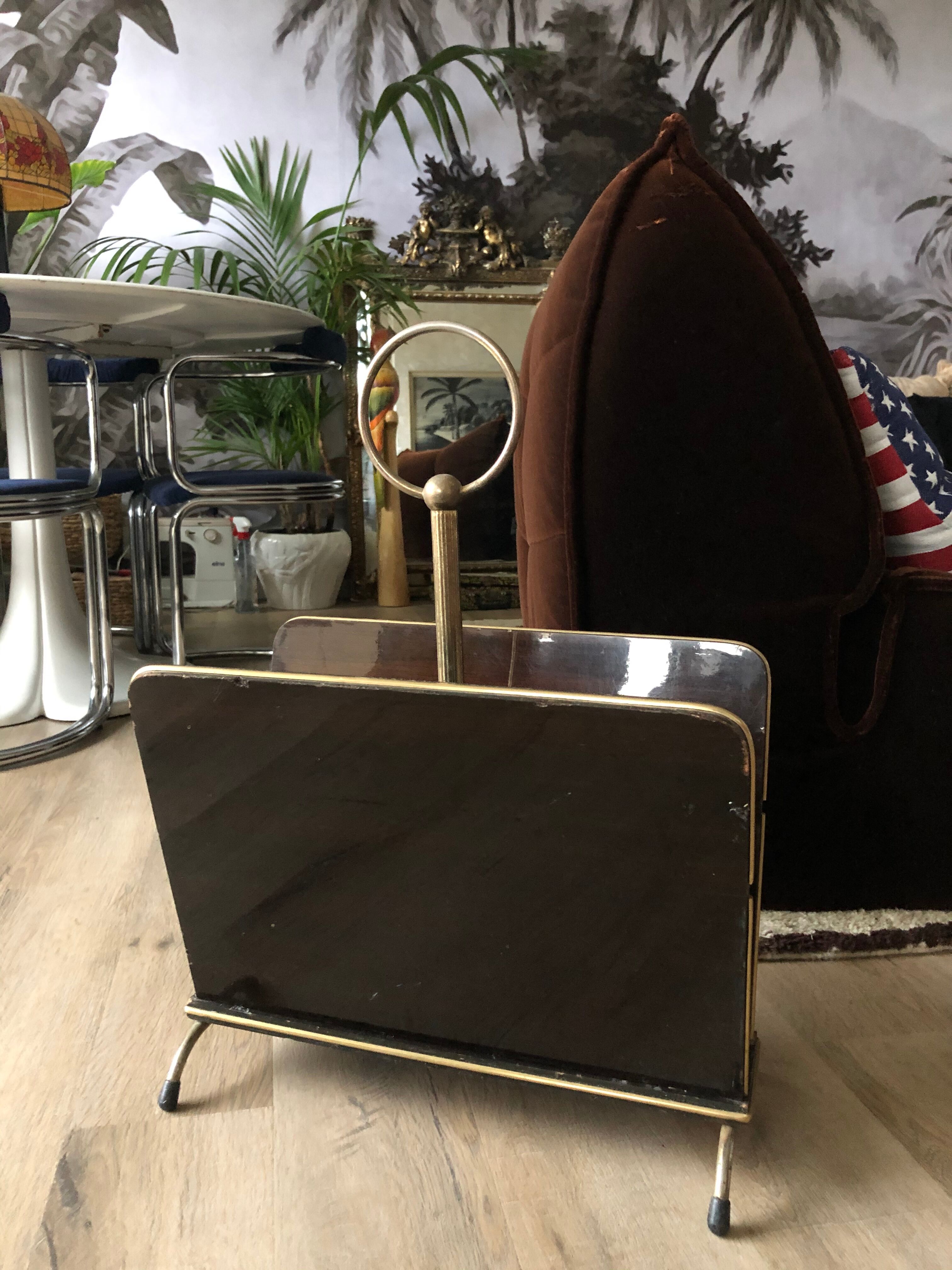 70s magazine holder