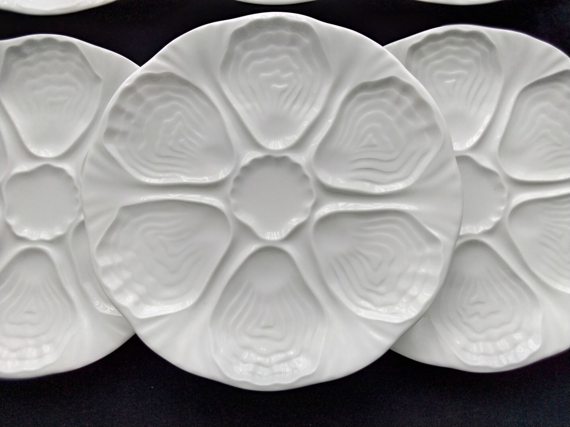 6 Oyster plates in white Limoges porcelain