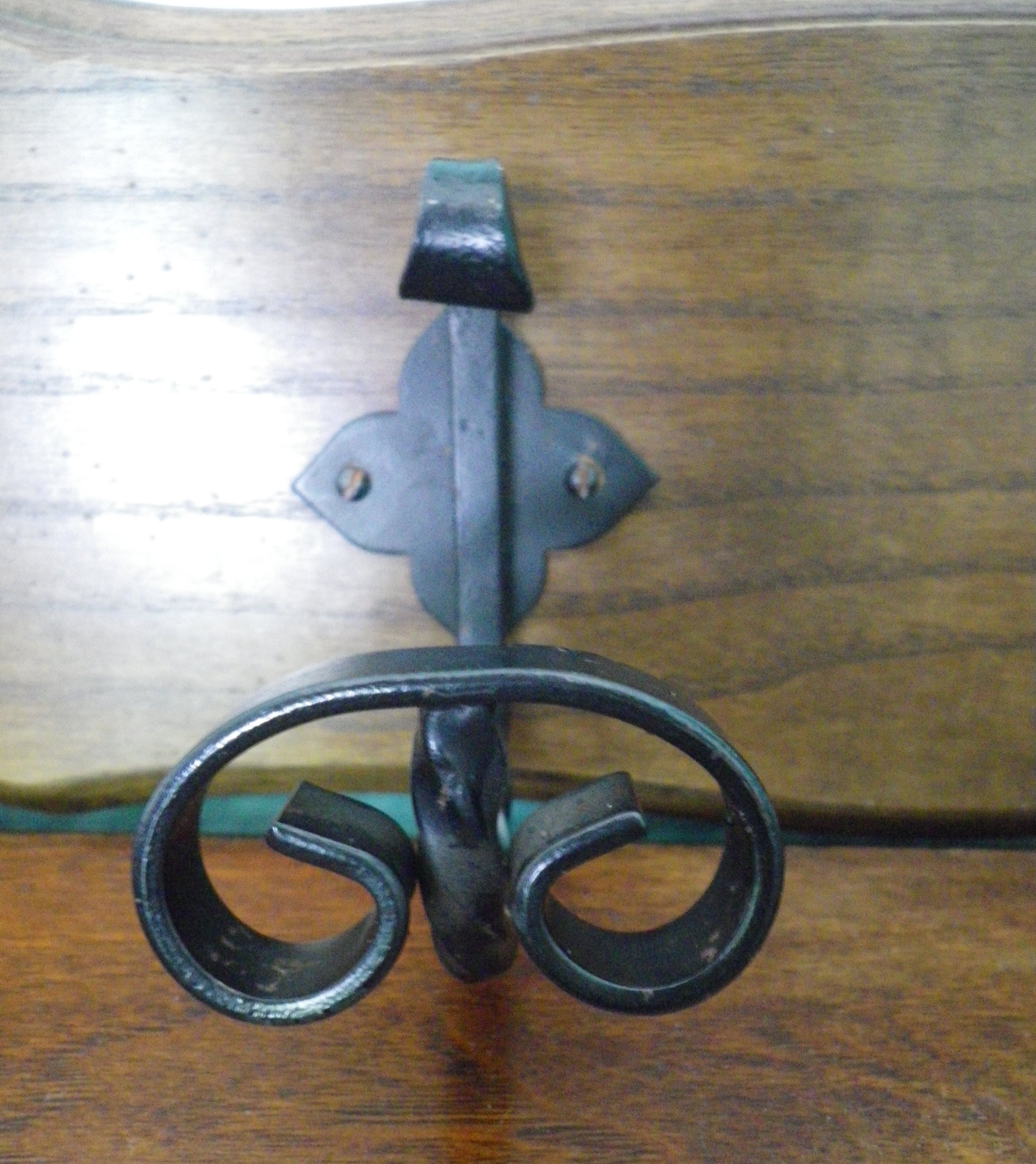 Wooden wall coat rack and its 4 wrought iron hangers, 60s