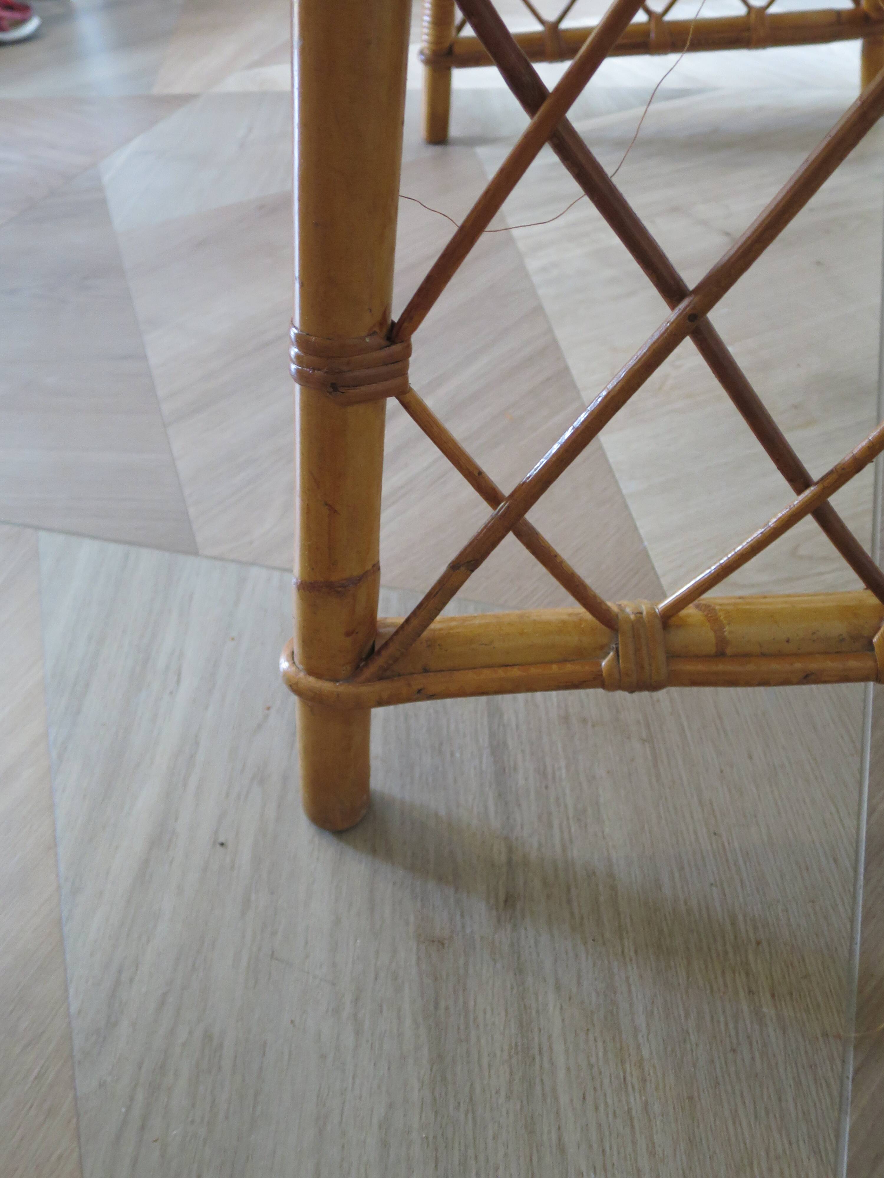 Vintage design - beautiful retro desk in bamboo wood and rattan - 2 drawers - 60s
