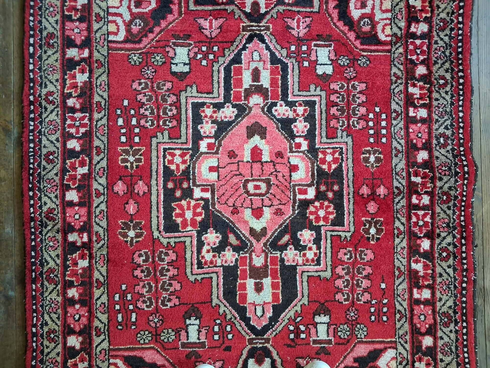 Handmade Persian Hamadan rug 207x132cm