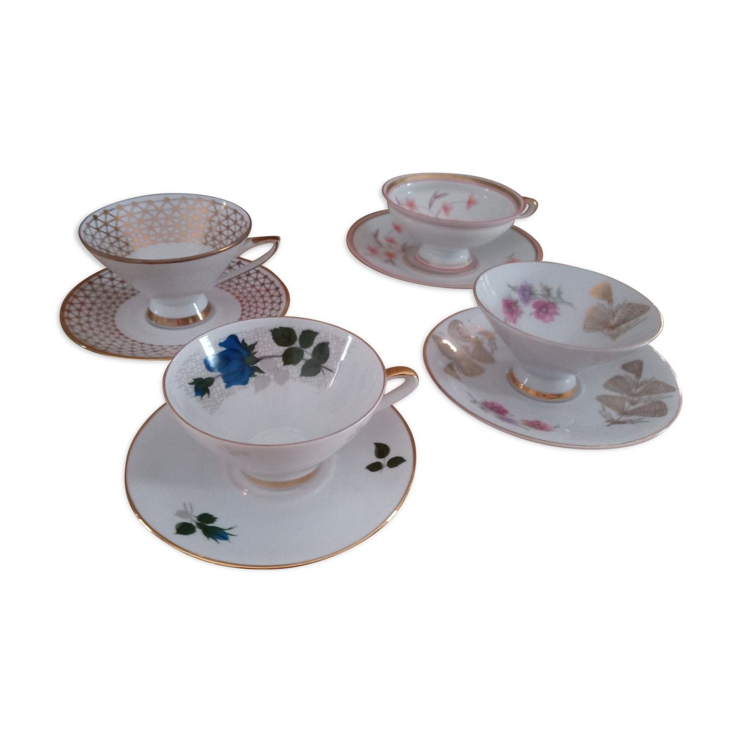 Lot of 4 coffee cups and mismatched Bavaria porcelain cups