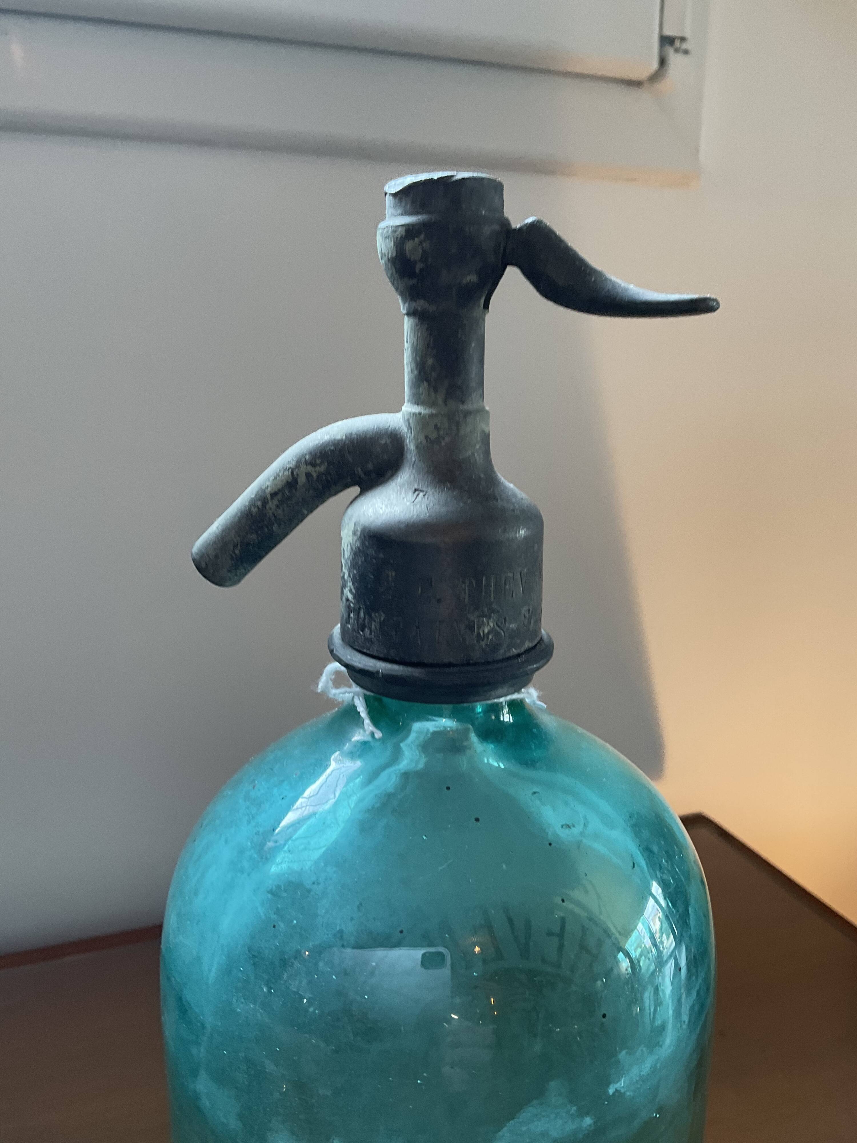 Siphon blue lagoon .engraving fontaine sur saone