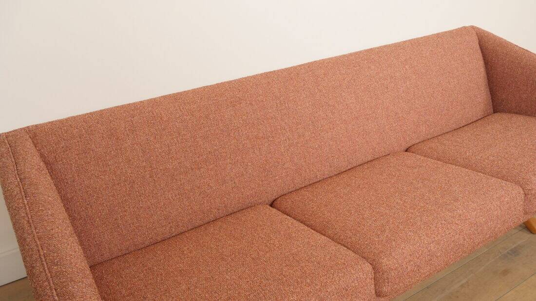 Vintage sofa | 3-seater | ML-90 | pink | reupholstered