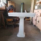 Porcelain dressing table