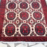 Ancien tapis persan. 194 x 102 cm.