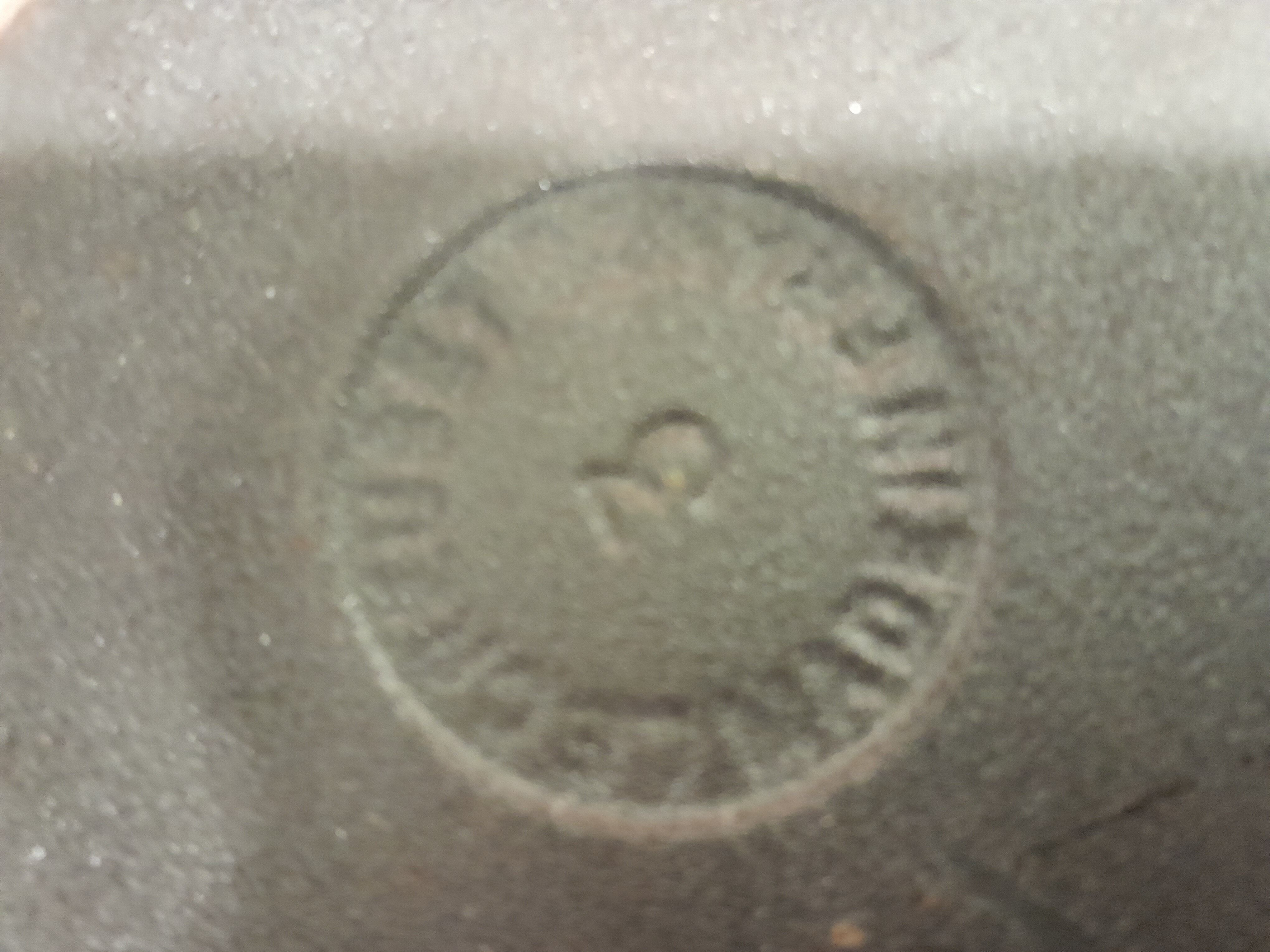 6 cast iron dishes Le Creuset