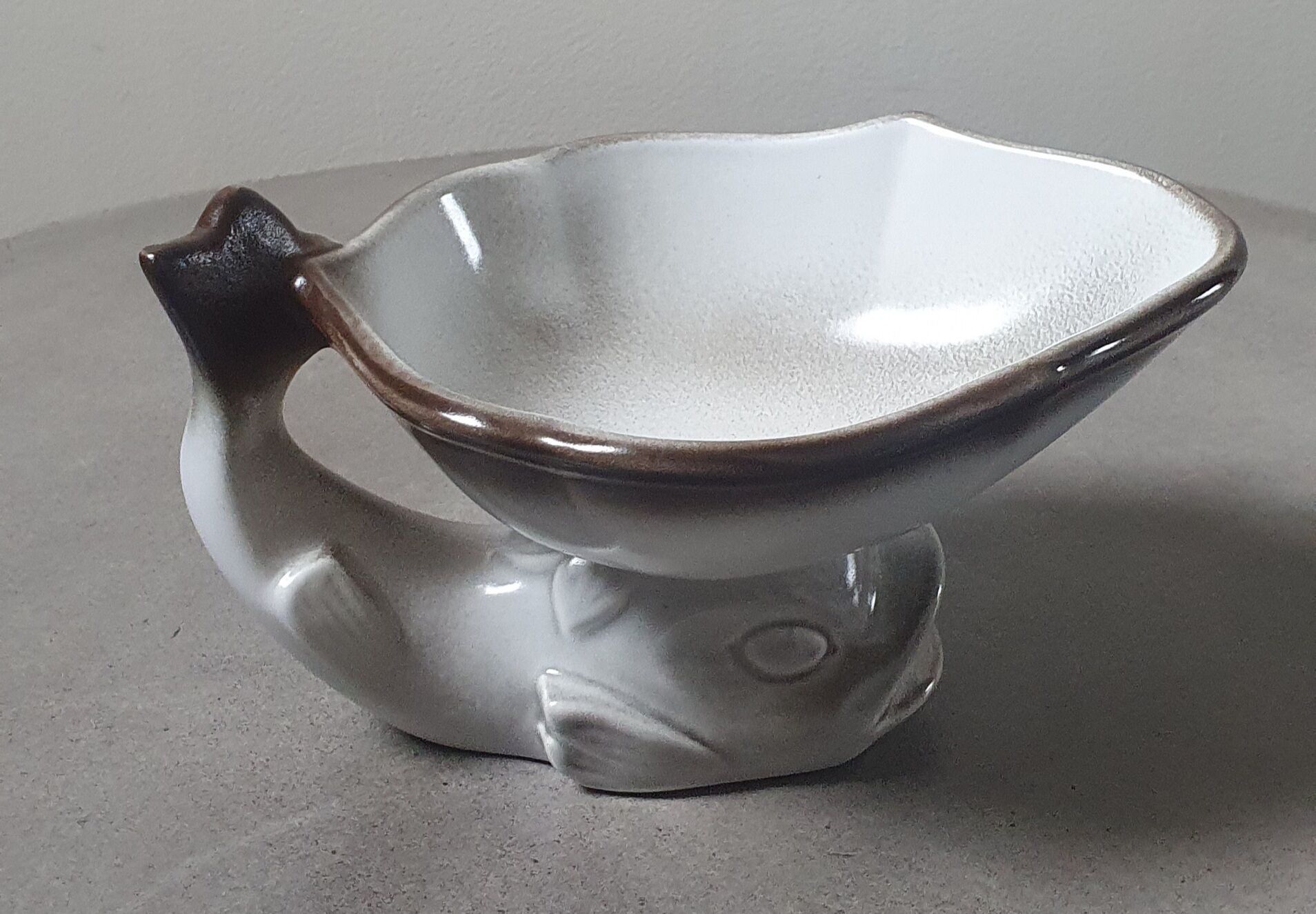 Gravy boats