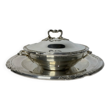 Boulenger, greengrocer and silver-plated metal display from the late 19th century.