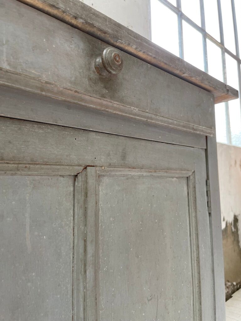 Confectioner furniture loom gray blue