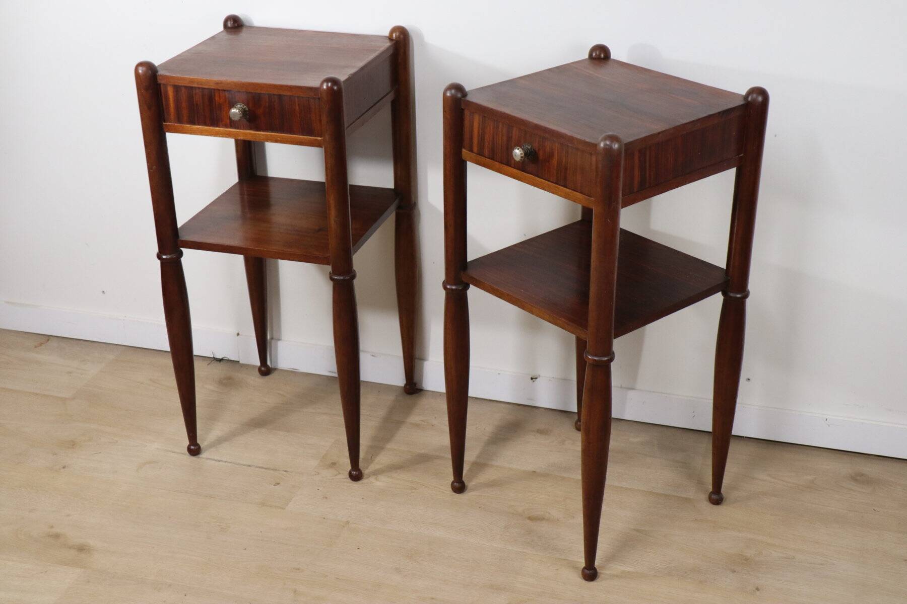 Art Deco pair of nightstands in walnut – 1940s
