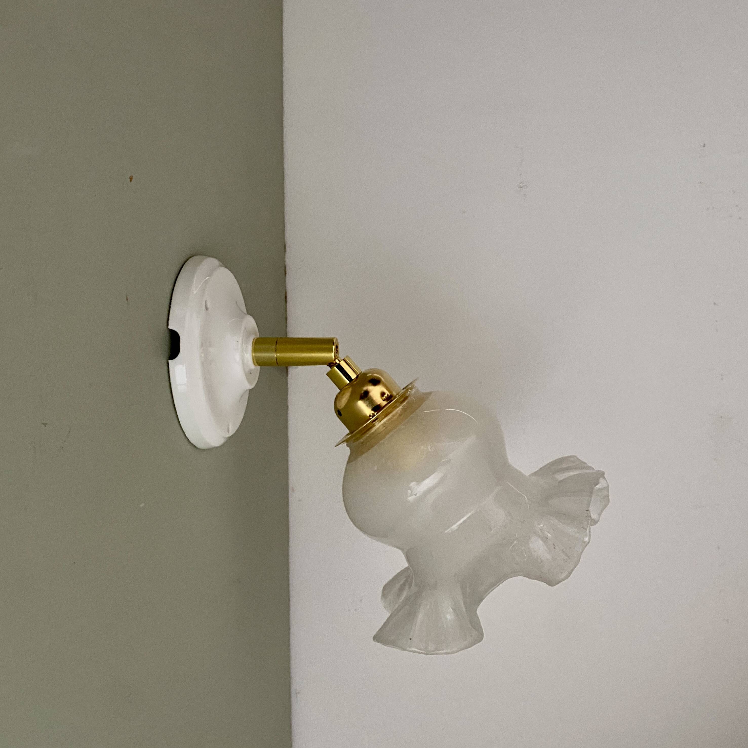 Vintage tulip wall lamp in white opaline