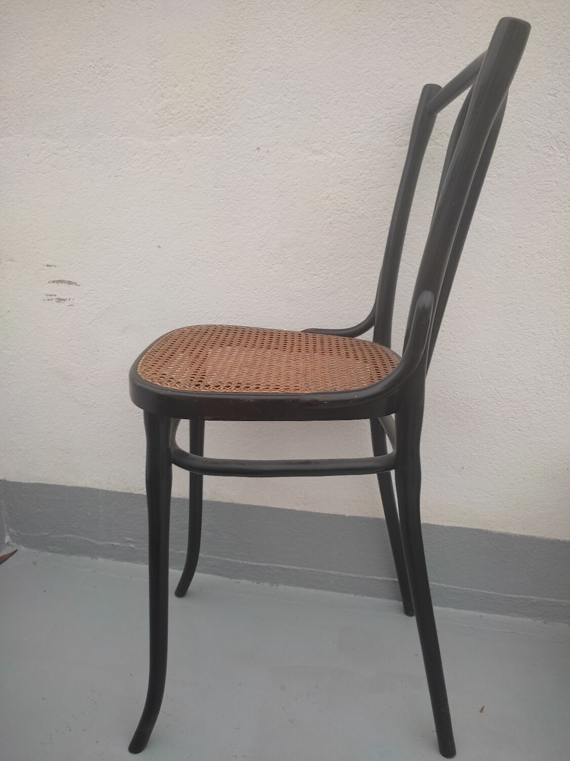 Thonet curved wooden bar chair