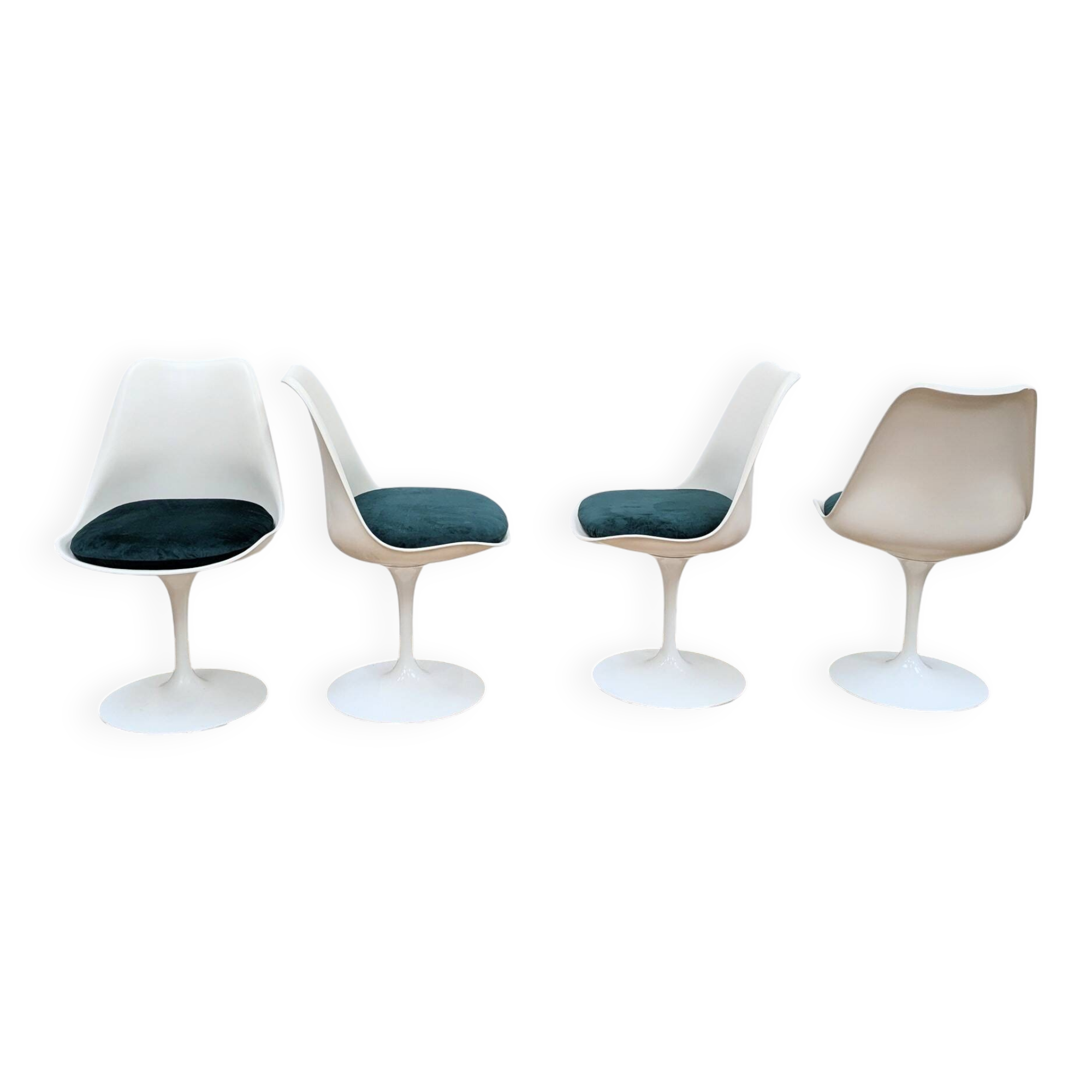 Tulip Chairs by Eero Saarinen