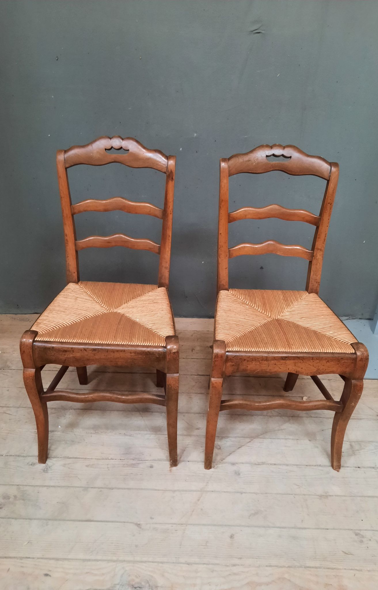 Pair of straw chairs nineteenth saw