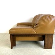 Fauteuil en cuir brutaliste, années 1960