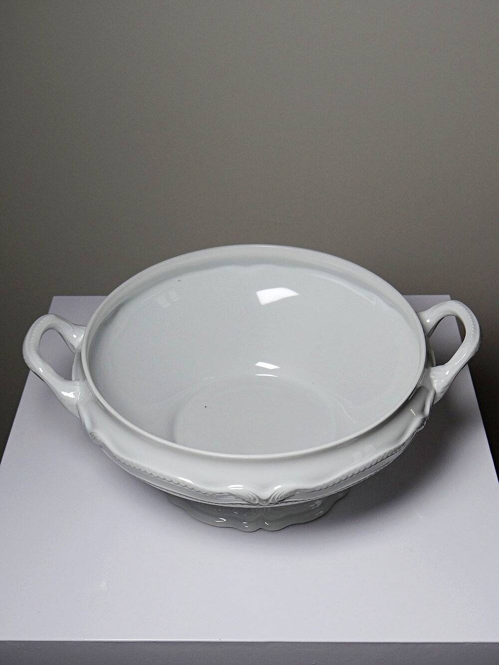 Vintage white Limoges fine porcelain soup/vegetable dish attributed to Bernardaud