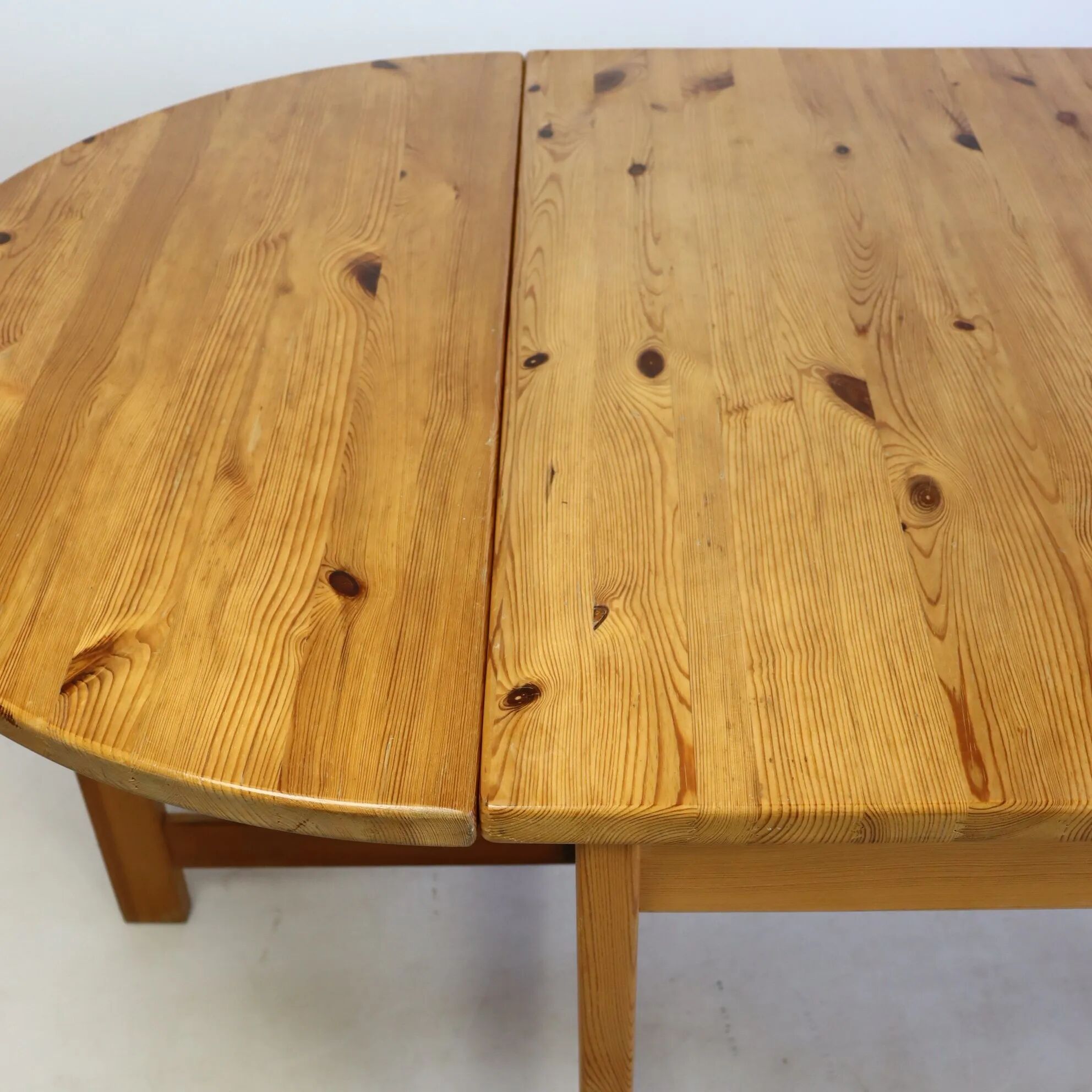 Table à manger en pin de Karin Moberg années 70