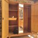 Armoire vintage