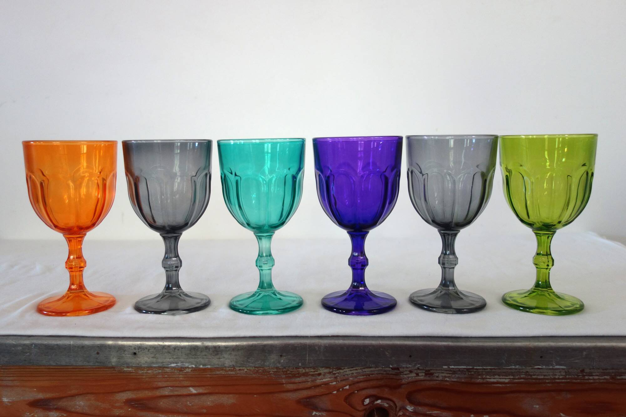 12 large vintage coloured glasses