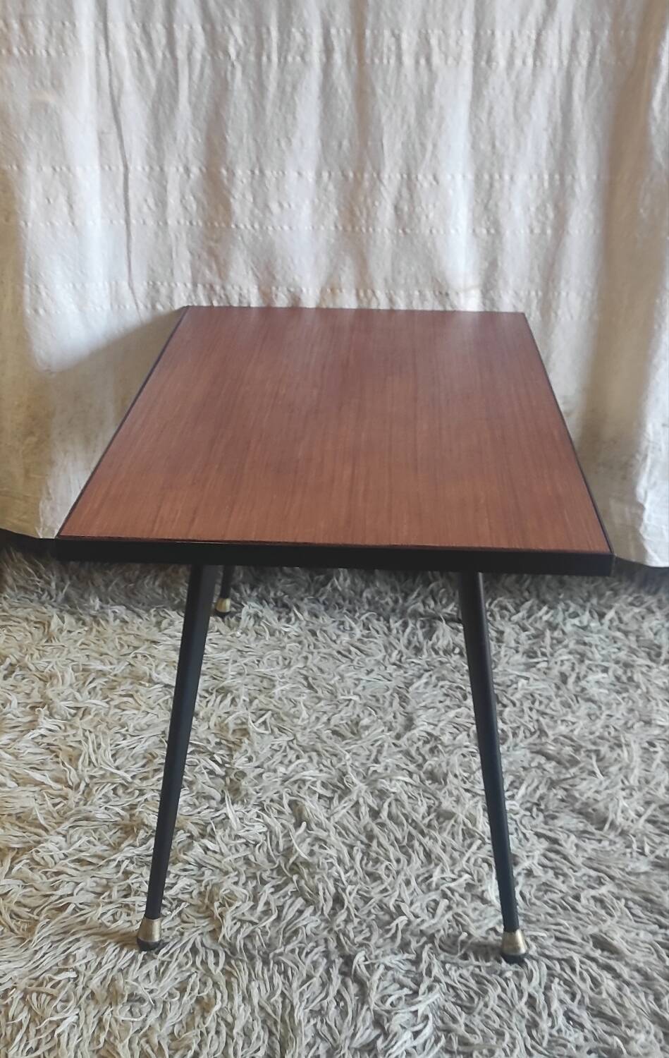 Table basse moderniste en métal et bois - mid. XXeme