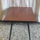 Table basse moderniste en métal et bois - mid. XXeme
