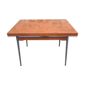 Table en formica Supermatic