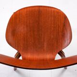 Arne Jacobsen chair model 3130 by Fritz Hansen