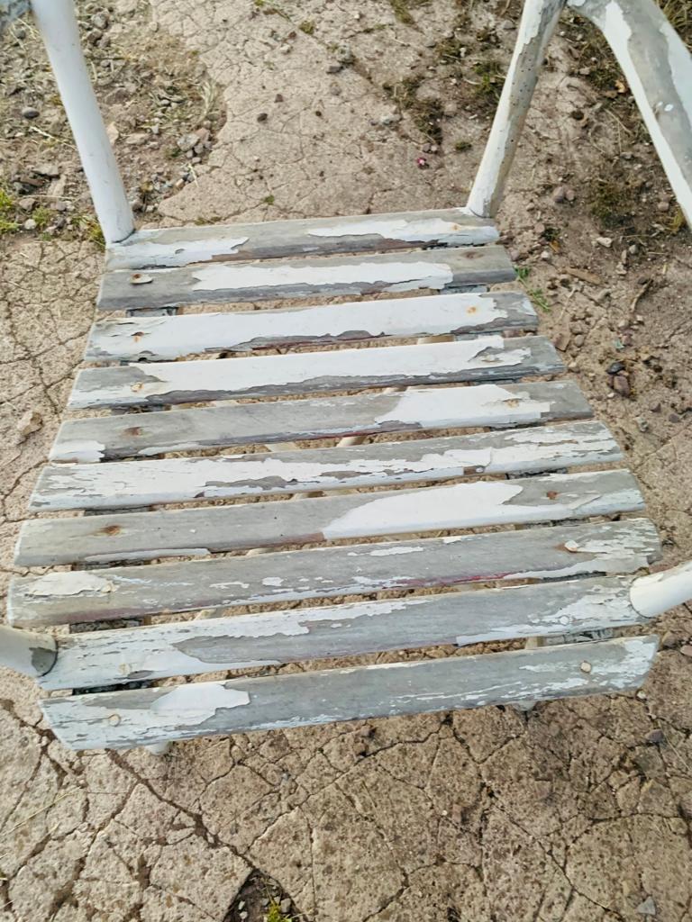 Set of garden seats: 4 armchairs and 1 chair - wooden