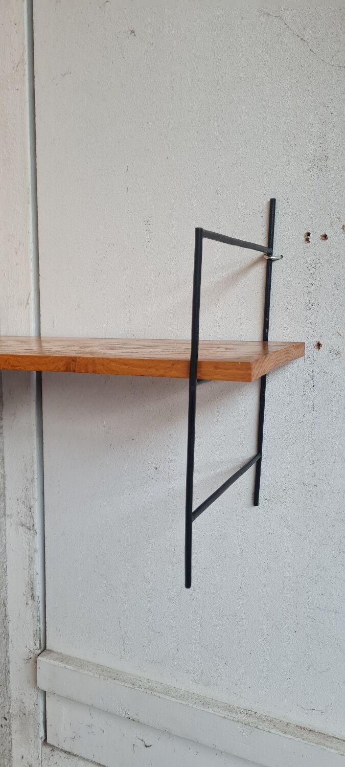 String corner wall shelf