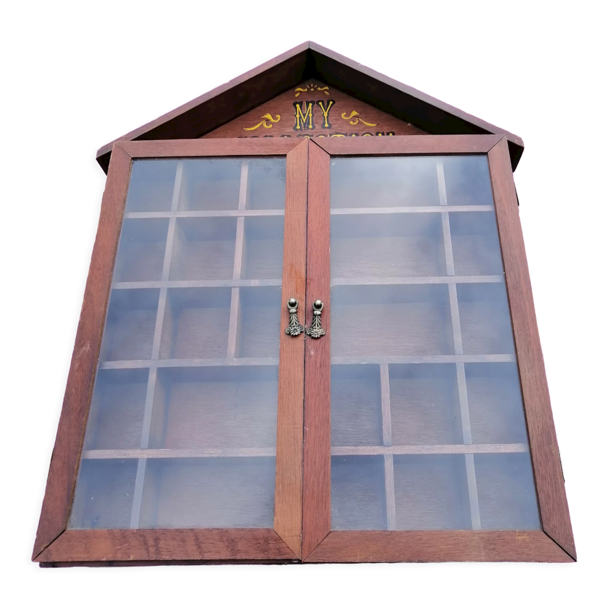 Vitrine pour miniature style chalet en bois vintage mural