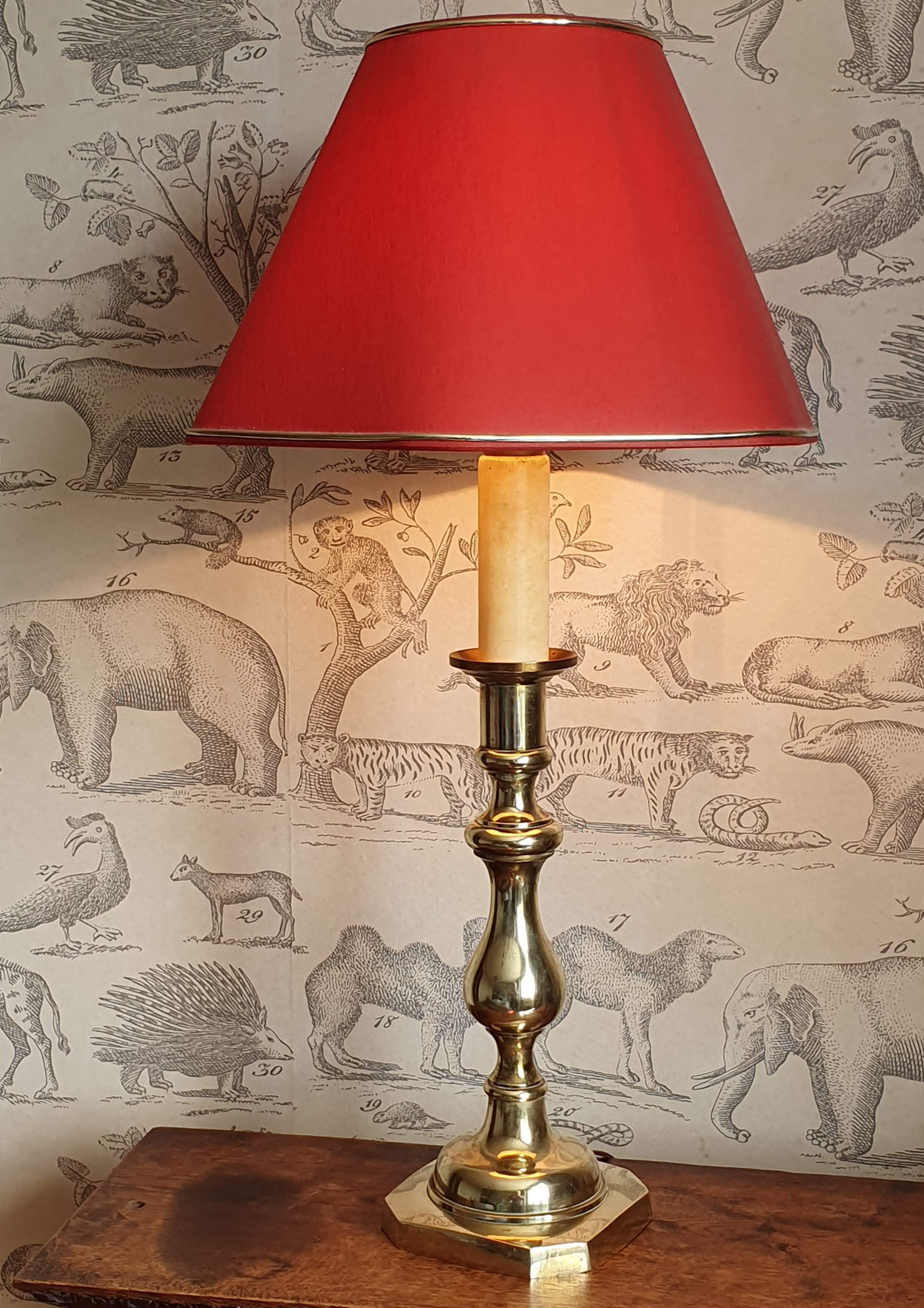 Gilded bronze lamp