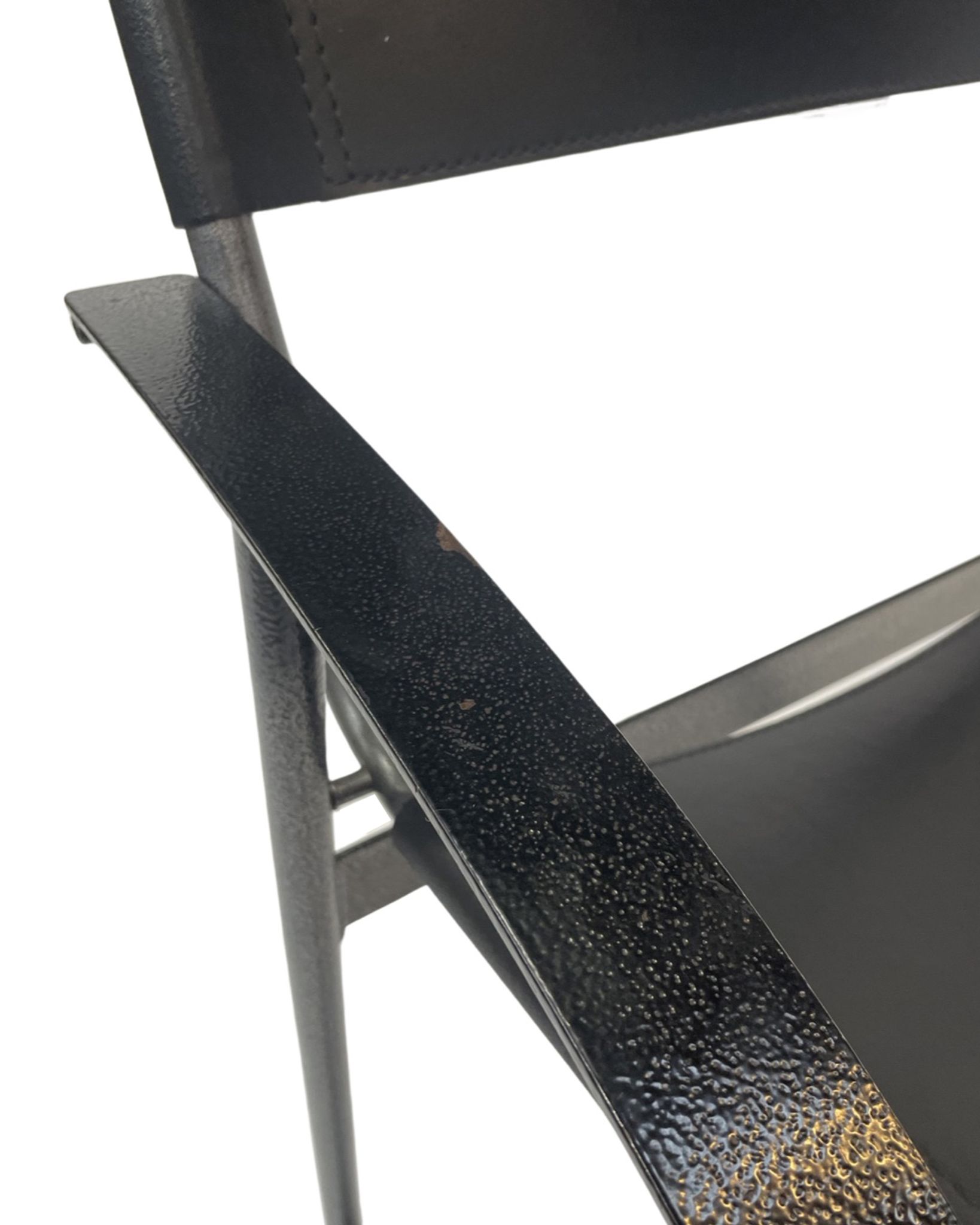 Chaise vintage en cuir et acier noir des années 1970