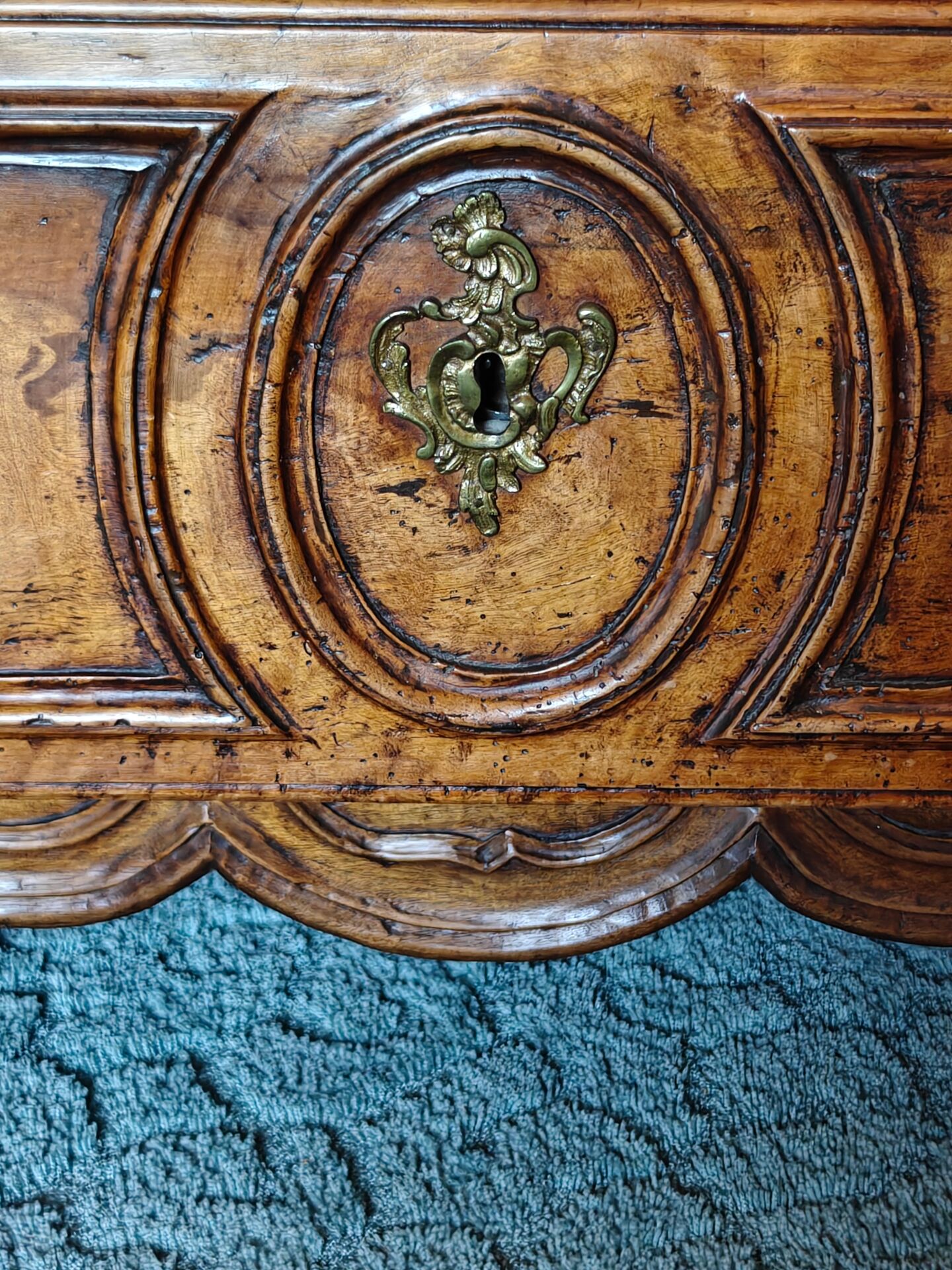 Provencal wardrobe from the Regency period