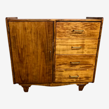 Small storage cabinet / chest of drawers