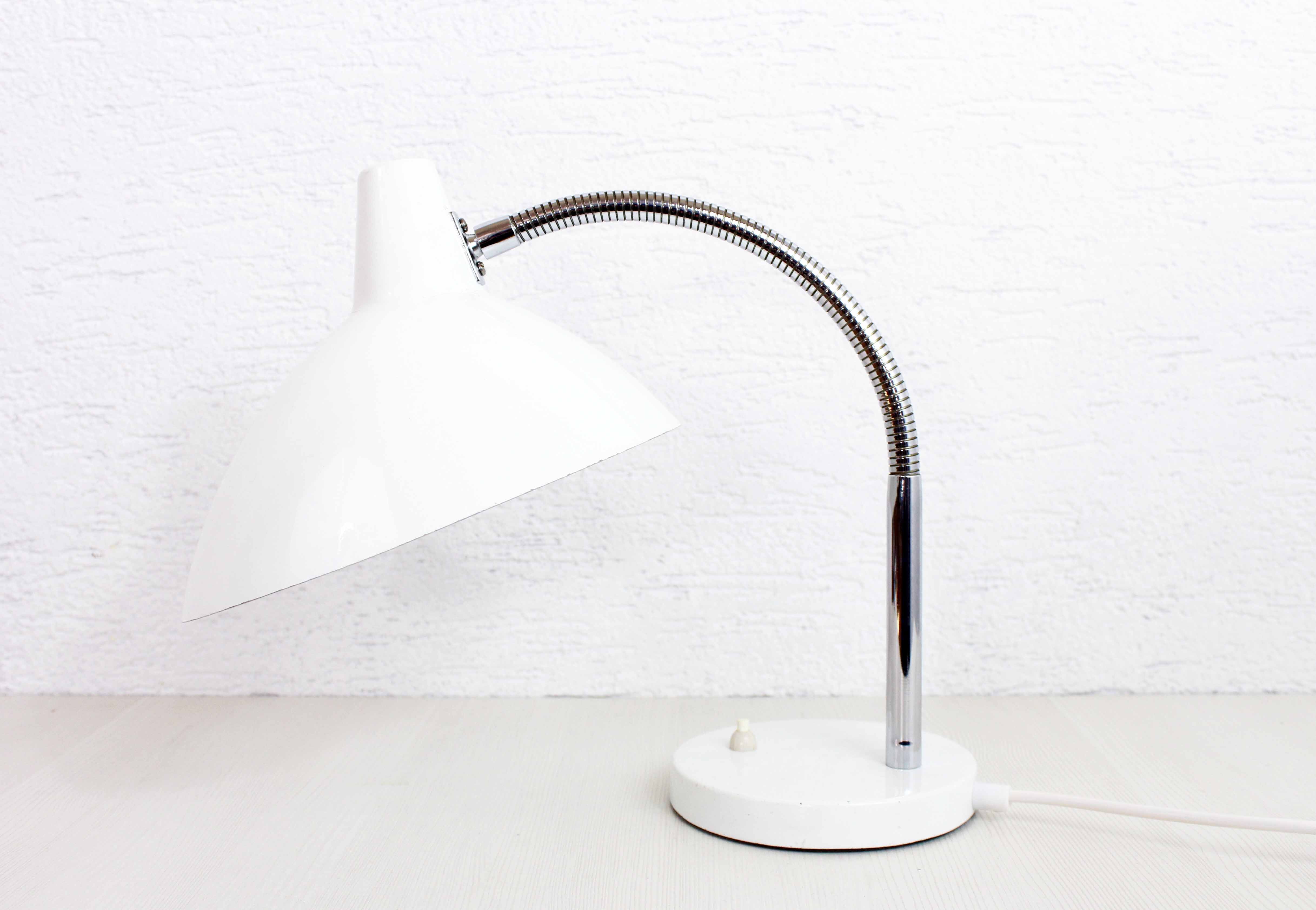 Regent desk lamp