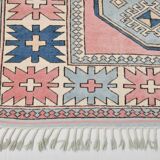 Grand tapis kilim 286x208, tons rose et bleu, motifs tribaux vintage
