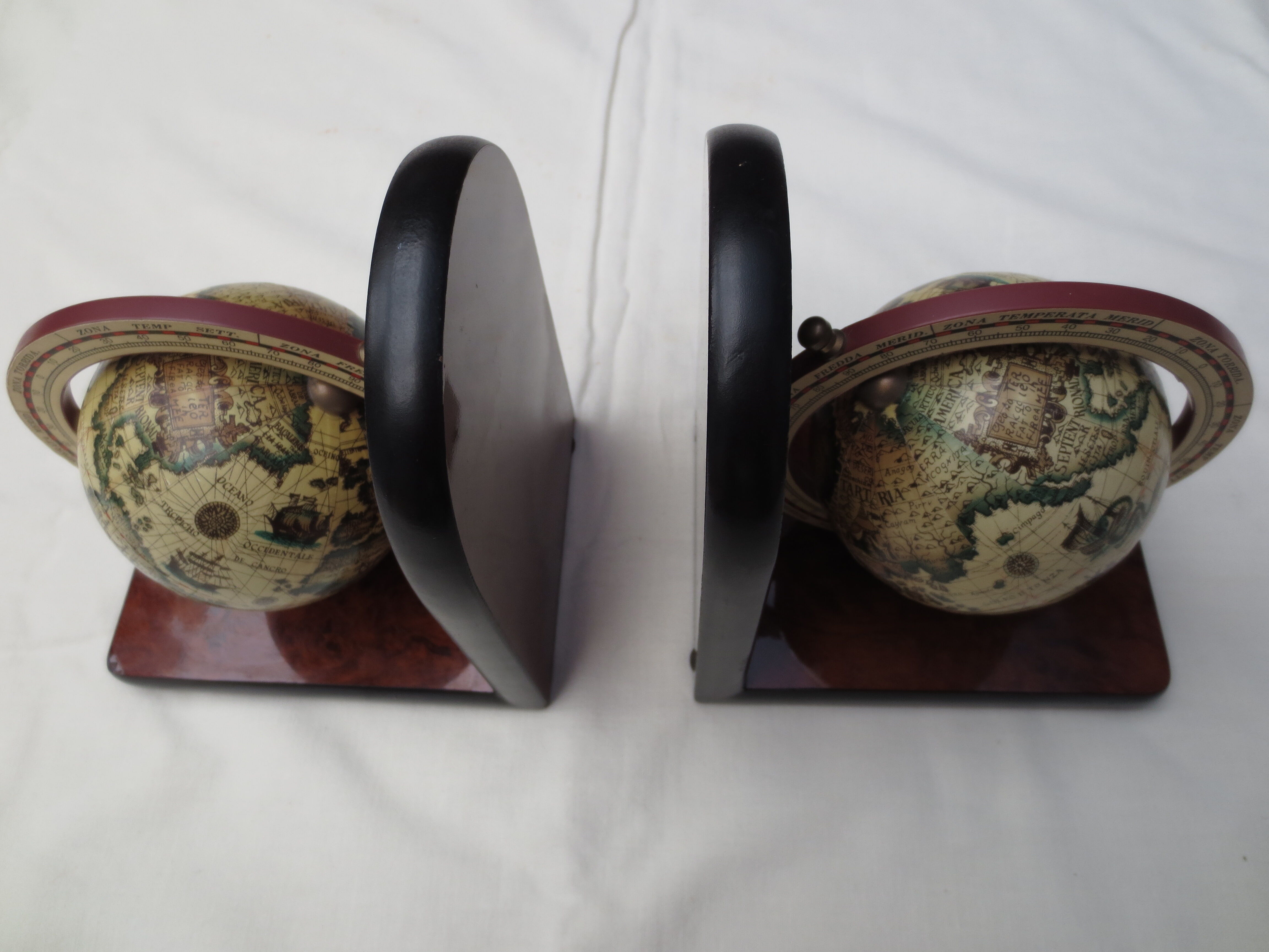 World pound-book greenhouse