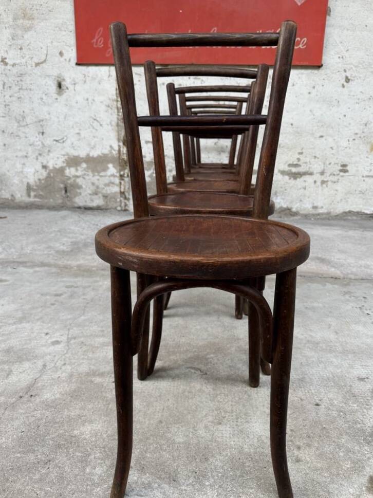 Set of 7 old Baumann bistro chairs in curved wood with round seat