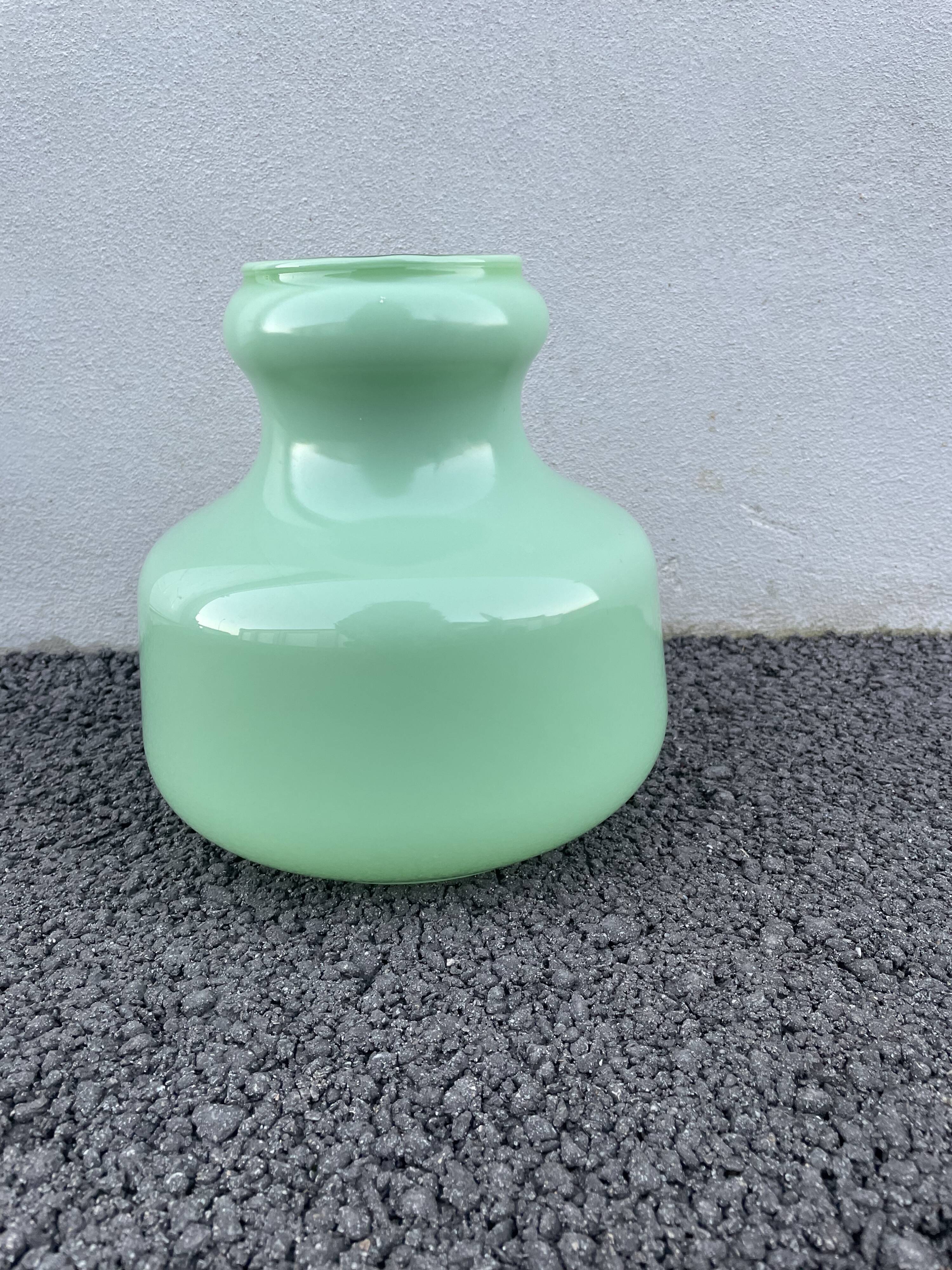 Opaline green globe mint 70s